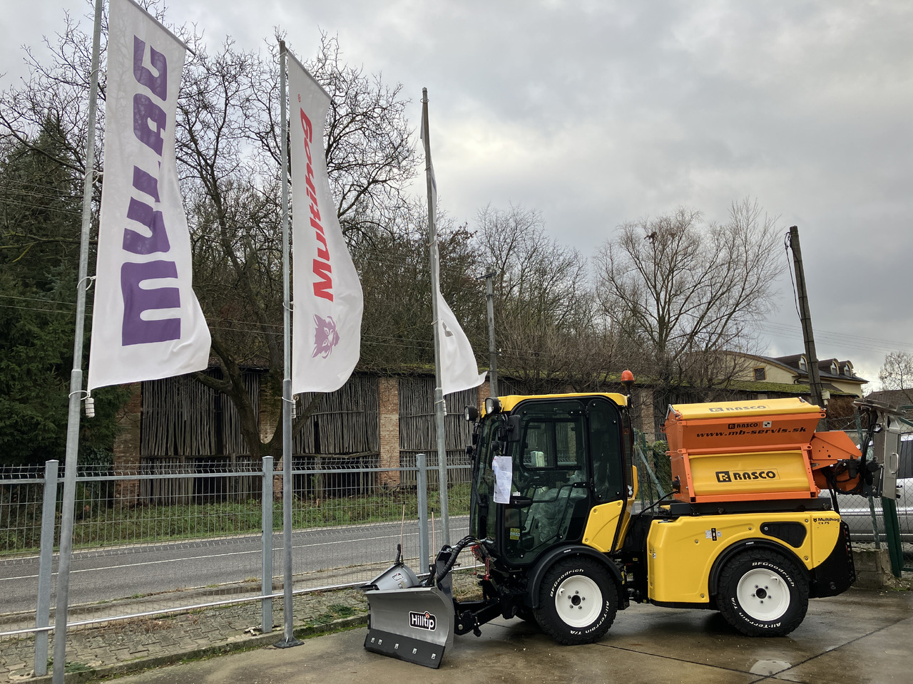 Multihog CX75 - Engin de déneigement: photos 1 Multihog CX75 - Engin de déneigement: photos 1