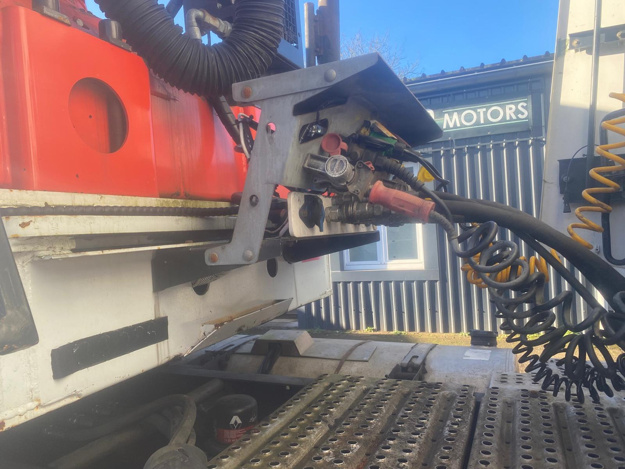 Camion benne RENAULT T460: photos 13