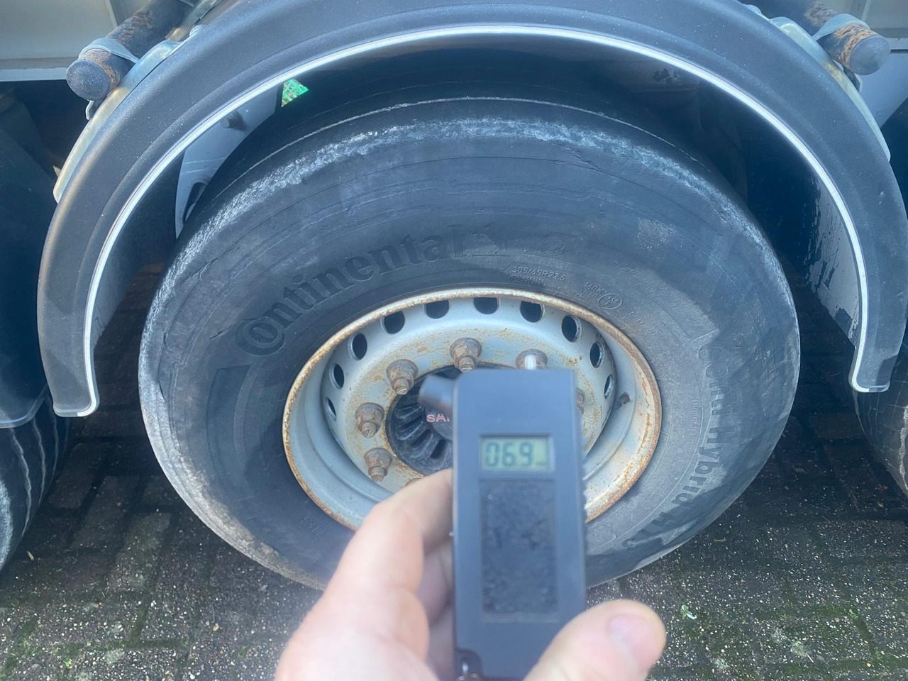 Camion benne RENAULT T460: photos 27