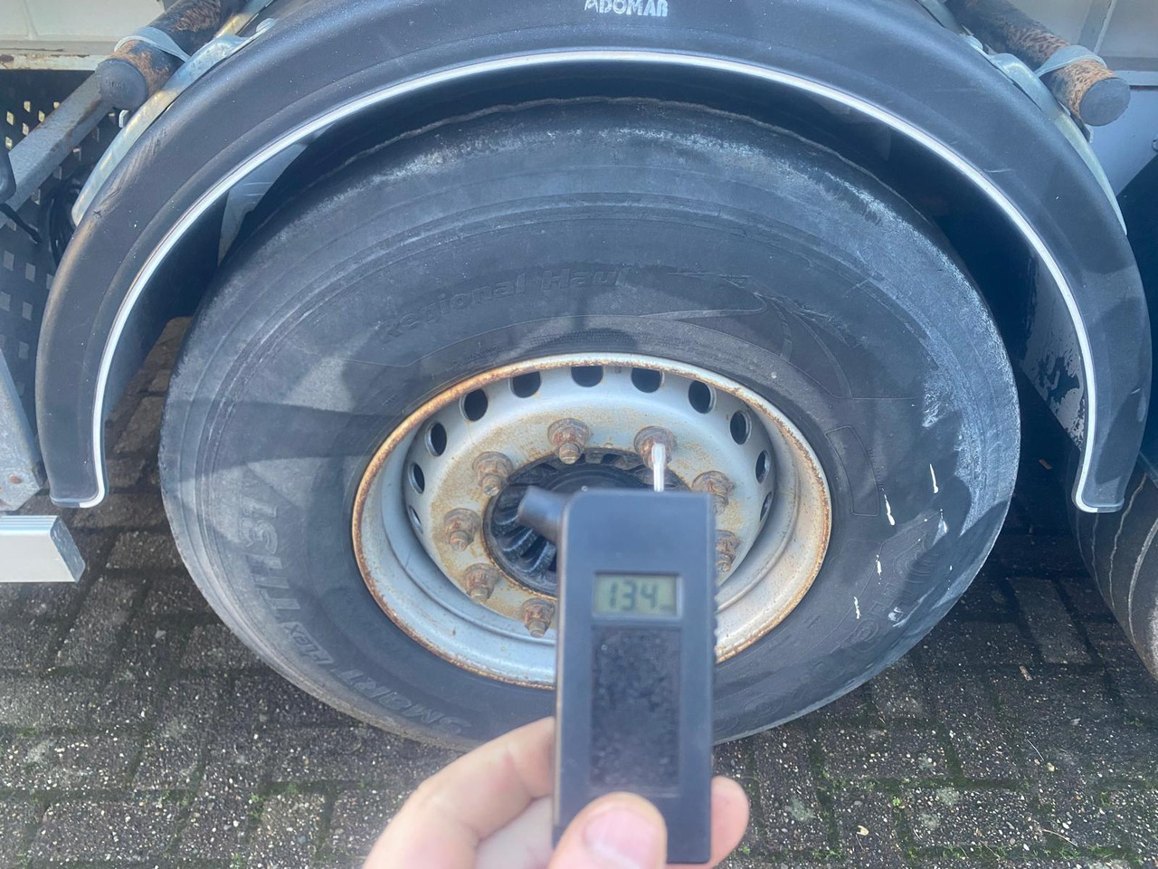 Camion benne RENAULT T460: photos 28