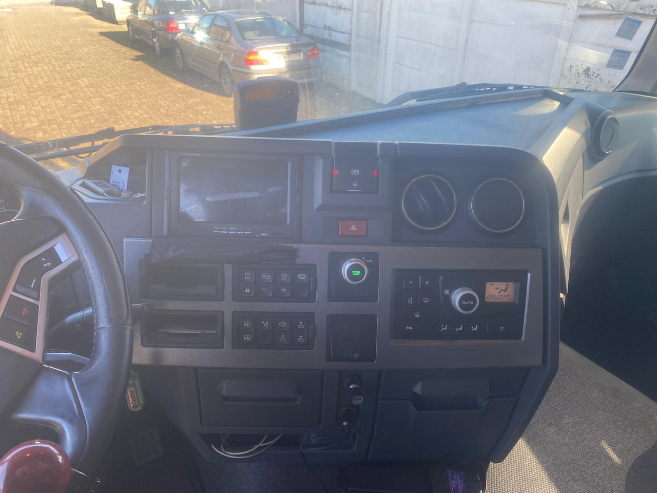 Camion benne RENAULT T460: photos 19