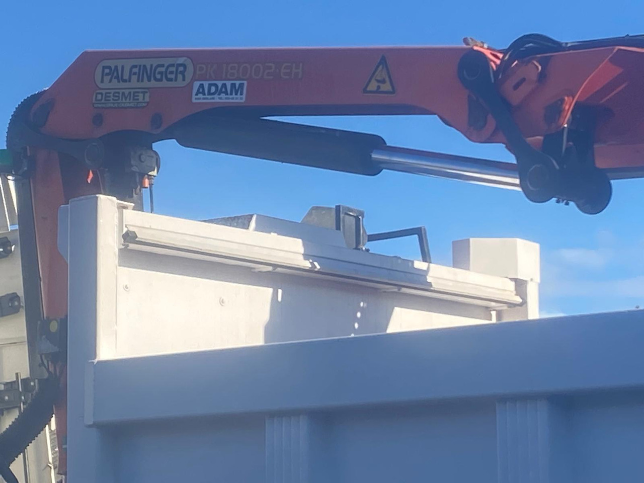 Camion benne RENAULT T460: photos 6