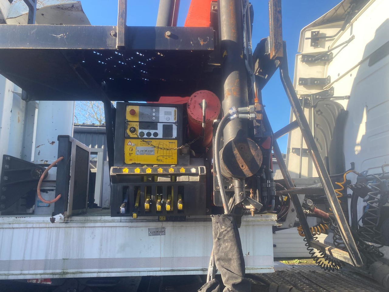 Camion benne RENAULT T460: photos 15