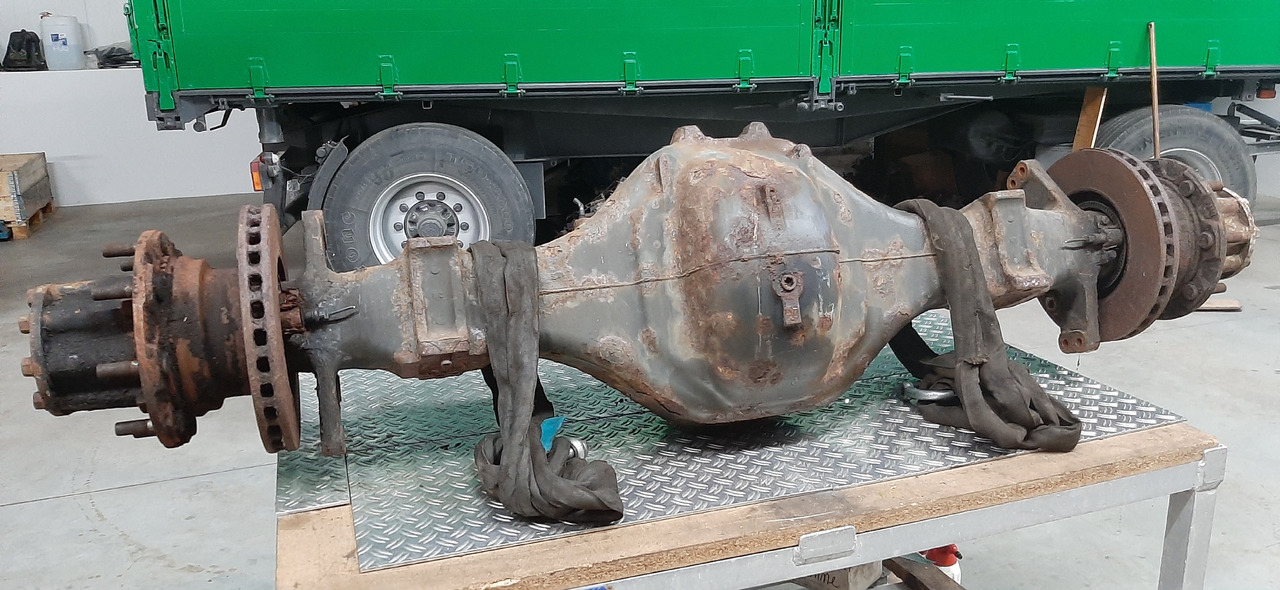 Essieu arrière pour Camion Gebrauchte DB Atego 12 - 18, Hypoidachse, 13 Tonnen, Artikel - Nr. : 81.99999 - 9999: photos 15 Essieu arrière pour Camion Gebrauchte DB Atego 12 - 18, Hypoidachse, 13 Tonnen, Artikel - Nr. : 81.99999 - 9999: photos 15