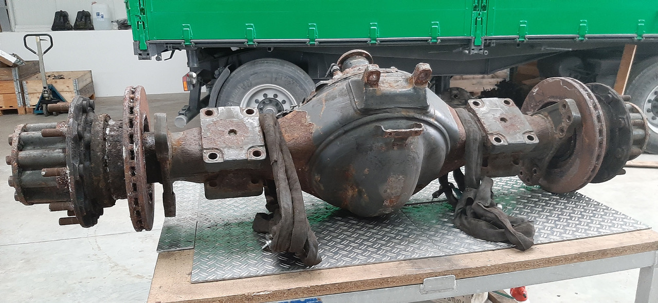 Essieu arrière pour Camion Gebrauchte DB Axor 18 - 24, Hypoidachse, 13 Tonnen, Artikel - Nr. : 81.99999 - 9999: photos 10 Essieu arrière pour Camion Gebrauchte DB Axor 18 - 24, Hypoidachse, 13 Tonnen, Artikel - Nr. : 81.99999 - 9999: photos 10