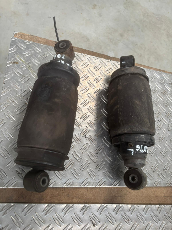 Gebrauchte Luftbälge MAN 8.180, Artikel - Nr. : 81.9999 - 9999 - Suspension de cabine pour Camion: photos 2 Gebrauchte Luftbälge MAN 8.180, Artikel - Nr. : 81.9999 - 9999 - Suspension de cabine pour Camion: photos 2