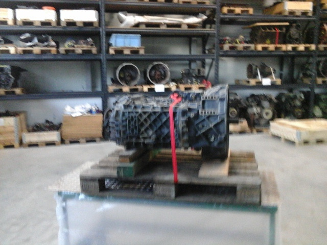 Gebrauchtes MAN Getriebe F 2000 - Boîte de vitesse pour Camion: photos 3 Gebrauchtes MAN Getriebe F 2000 - Boîte de vitesse pour Camion: photos 3