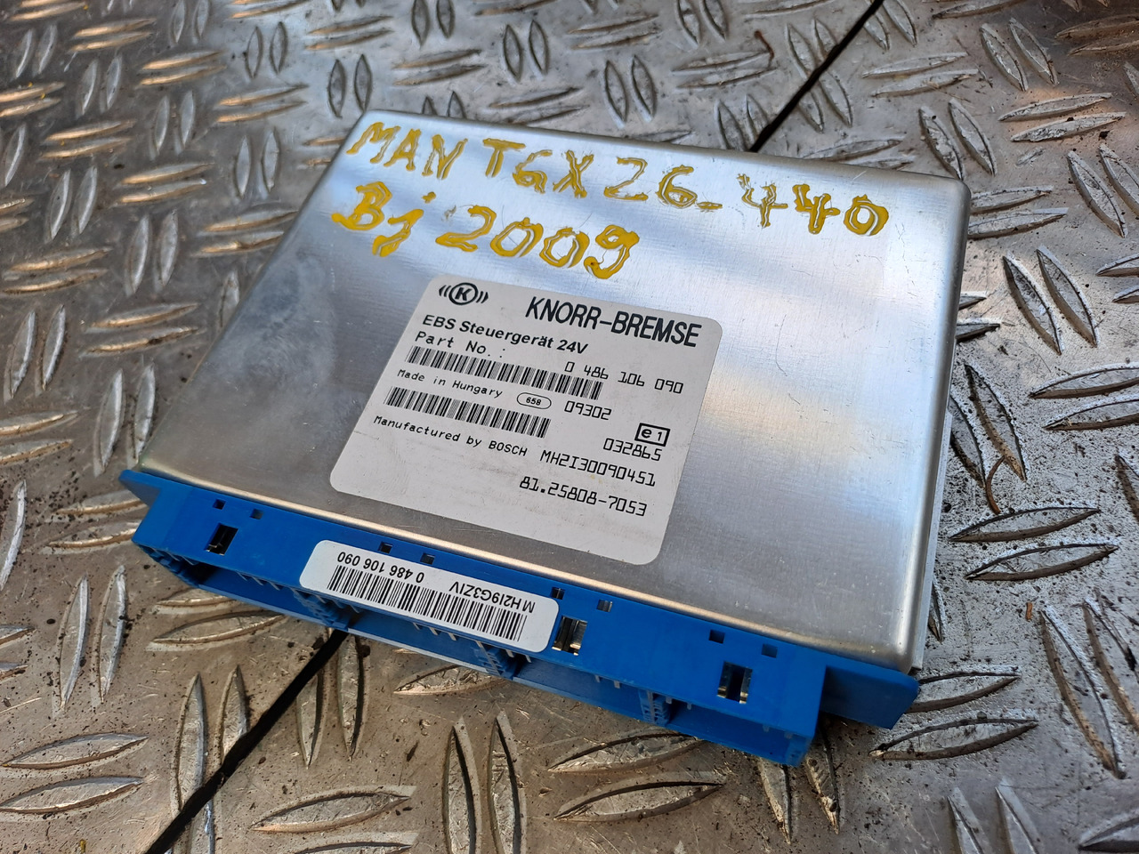 Gebrauchtes MAN TGX 26.440 EBS 5 Steuergerät 24 V , Artikel - Nr.: 81.25808 - 7053 - Bloc de gestion pour Camion: photos 5 Gebrauchtes MAN TGX 26.440 EBS 5 Steuergerät 24 V , Artikel - Nr.: 81.25808 - 7053 - Bloc de gestion pour Camion: photos 5