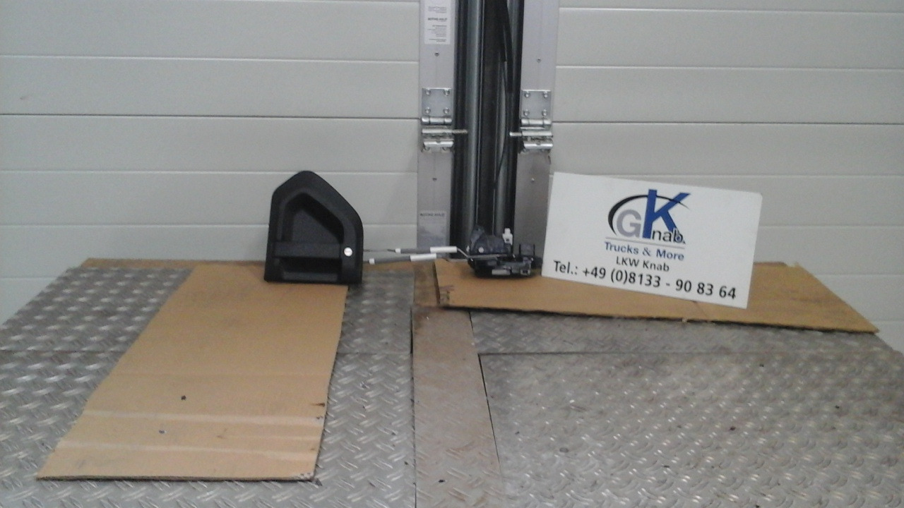 Neuwertige Türschloss Zentralverriegelung links, MAN TGM / TG3, Artikel - Nr.: 81.62680 - 5025 - Portière et pièces pour Camion: photos 1 Neuwertige Türschloss Zentralverriegelung links, MAN TGM / TG3, Artikel - Nr.: 81.62680 - 5025 - Portière et pièces pour Camion: photos 1