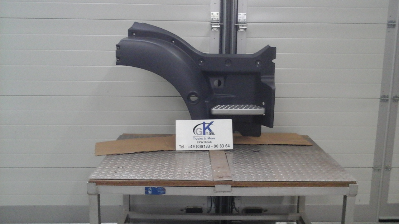 Neuwertiger MAN TGM / TG3 Einstiegkotflügel kurz, komplett, rechts Artikel - Nr.: 81.61520 - 0210 - Aile pour Camion: photos 1 Neuwertiger MAN TGM / TG3 Einstiegkotflügel kurz, komplett, rechts Artikel - Nr.: 81.61520 - 0210 - Aile pour Camion: photos 1