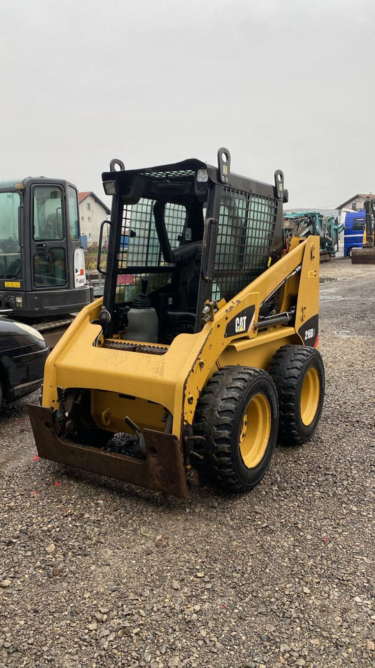 CAT 216, freza, mogučnost najma - Chargeuse: photos 5 CAT 216, freza, mogučnost najma - Chargeuse: photos 5