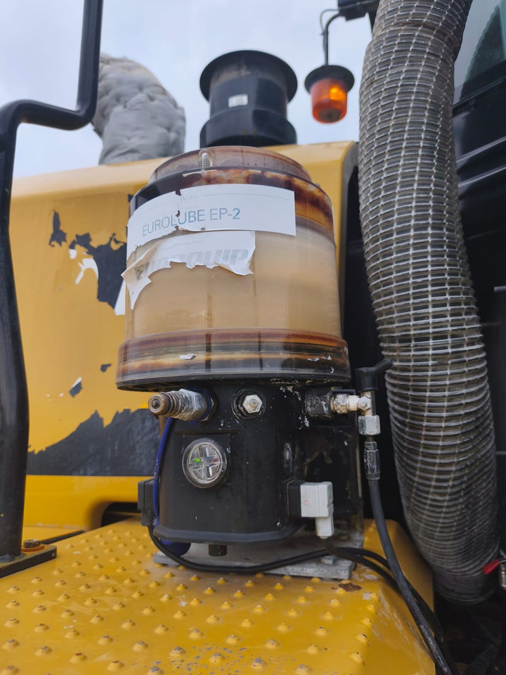 CAT 950 M - Chargeuse sur pneus: photos 3 CAT 950 M - Chargeuse sur pneus: photos 3