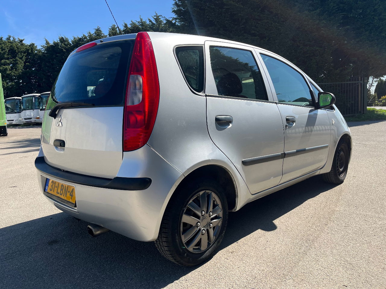 Mitsubishi Colt 1.3 Airco - Voiture: photos 3 Mitsubishi Colt 1.3 Airco - Voiture: photos 3