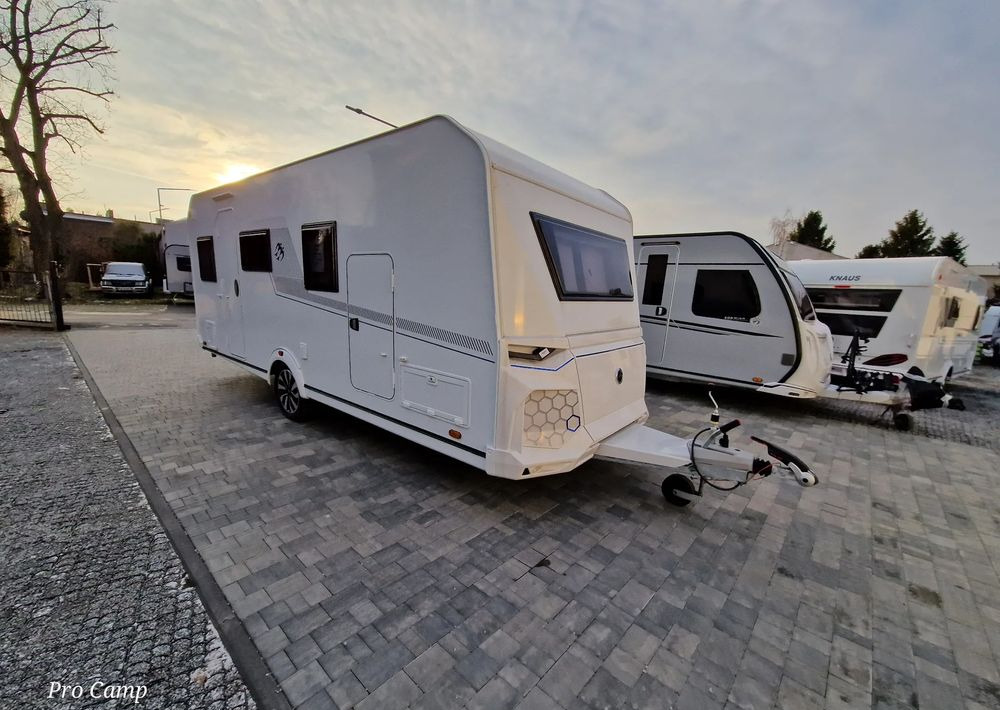 KNAUS YASEO 500 DK - Caravane: photos 1 KNAUS YASEO 500 DK - Caravane: photos 1