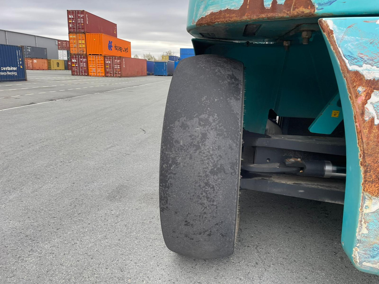 KONECRANES SMV 4123 CC5 - Reach stacker: photos 5 KONECRANES SMV 4123 CC5 - Reach stacker: photos 5