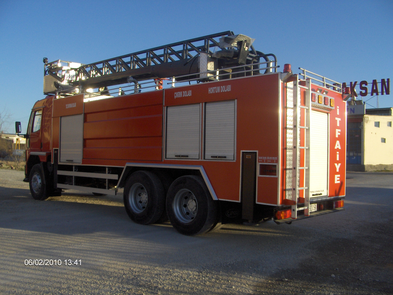 AREL TRAILER FIRE TRUCK FROM MANUFACTURER COMPANY - Camion de pompier: photos 3 AREL TRAILER FIRE TRUCK FROM MANUFACTURER COMPANY - Camion de pompier: photos 3