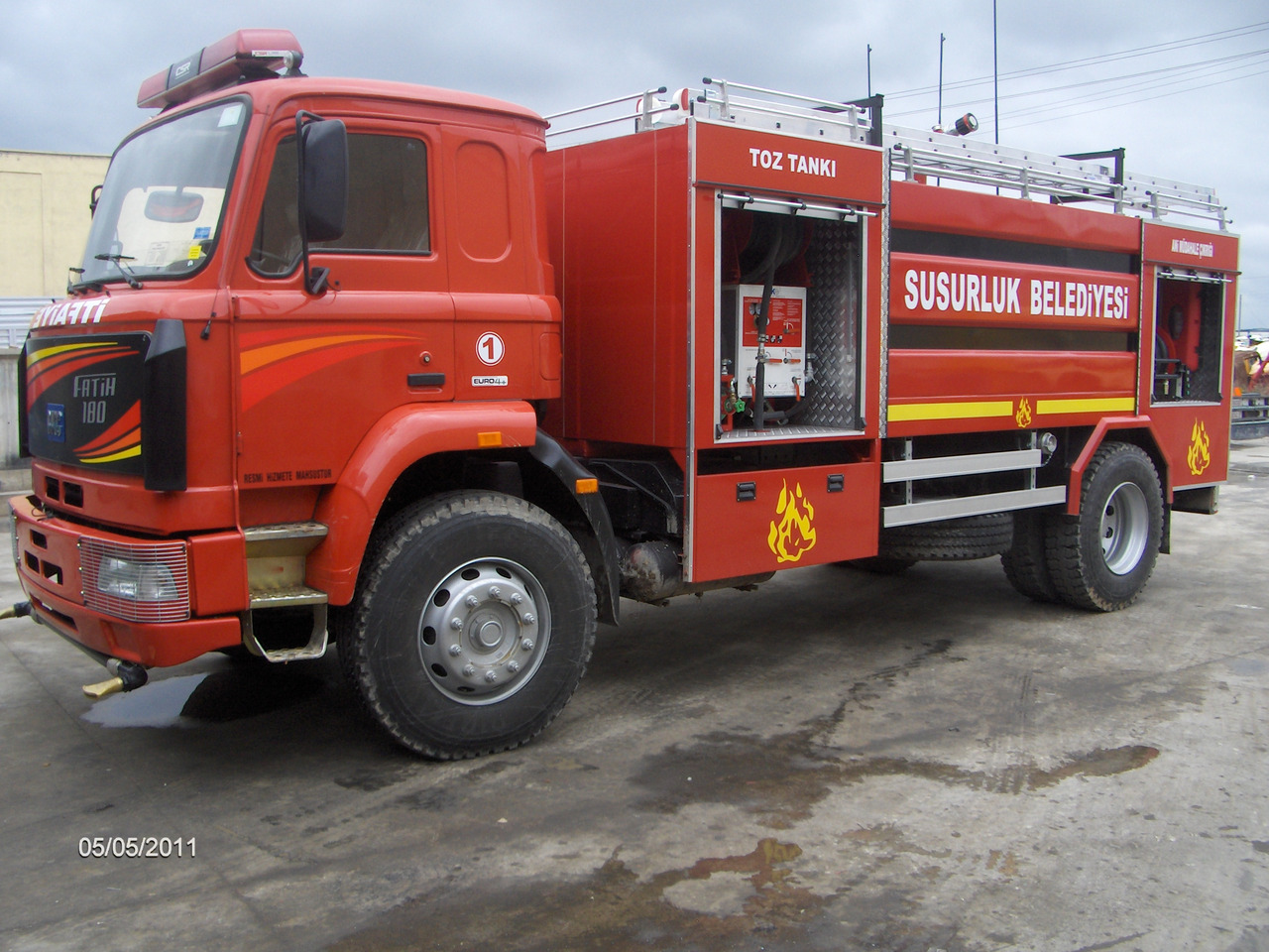 AREL TRAILER FIRE TRUCK FROM MANUFACTURER COMPANY - Camion de pompier: photos 2 AREL TRAILER FIRE TRUCK FROM MANUFACTURER COMPANY - Camion de pompier: photos 2