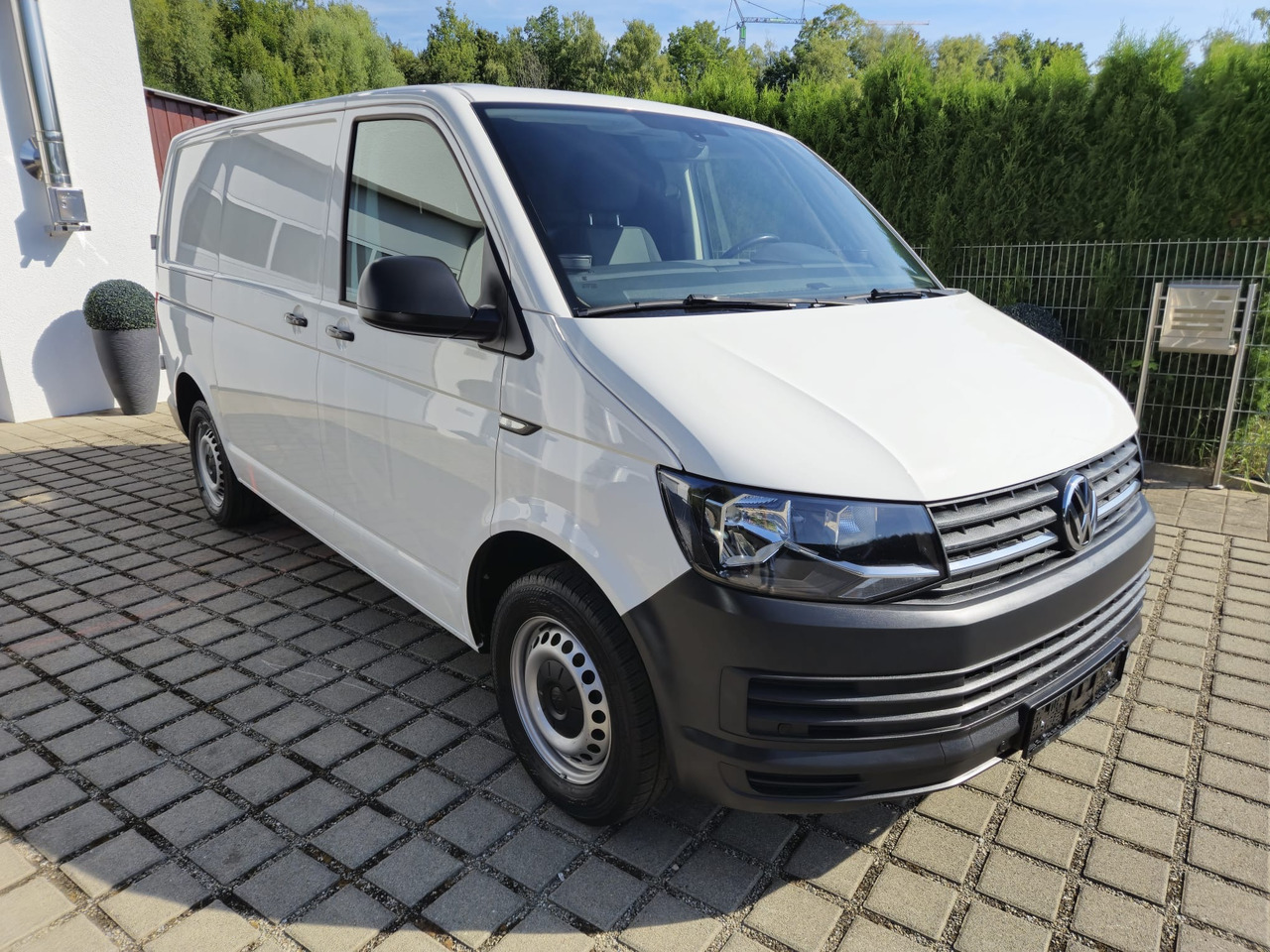 VOLKSWAGEN T6 Transporter Kasten-Kombi Navi/ACC/Standheiz. - Fourgon utilitaire: photos 2 VOLKSWAGEN T6 Transporter Kasten-Kombi Navi/ACC/Standheiz. - Fourgon utilitaire: photos 2