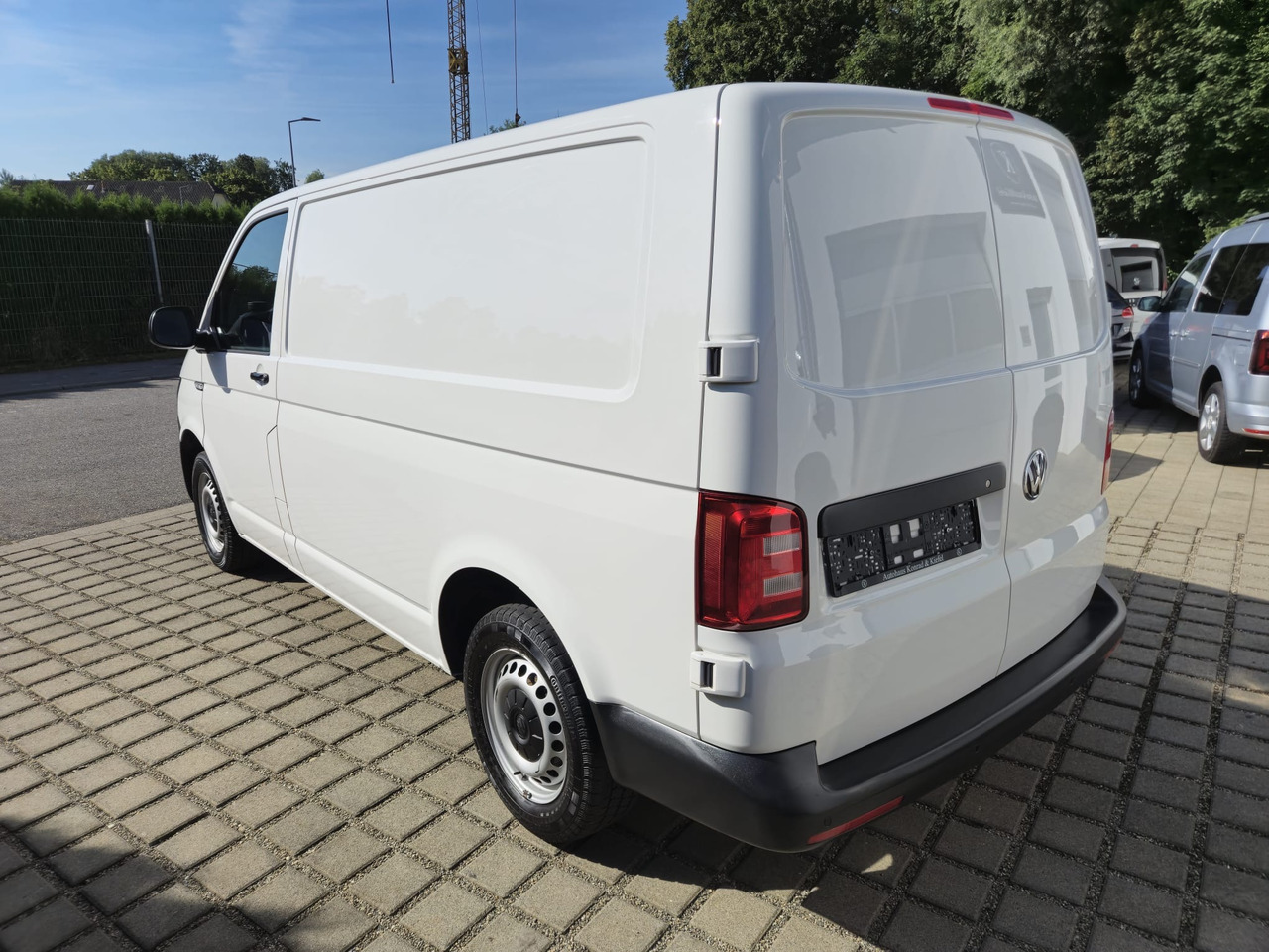 VOLKSWAGEN T6 Transporter Kasten-Kombi Navi/ACC/Standheiz. - Fourgon utilitaire: photos 4 VOLKSWAGEN T6 Transporter Kasten-Kombi Navi/ACC/Standheiz. - Fourgon utilitaire: photos 4