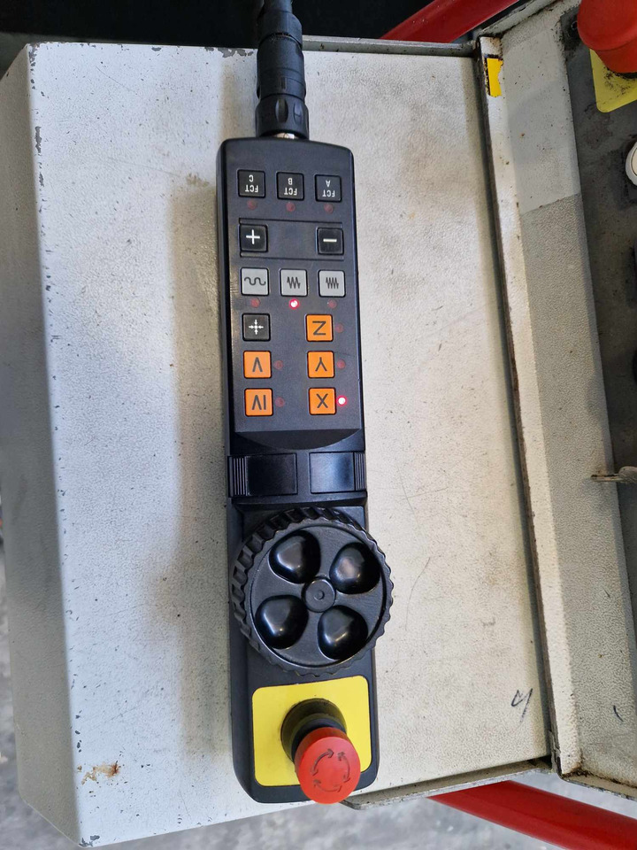 Centre d'usinage HERMLE C 1200: photos 9 Centre d'usinage HERMLE C 1200: photos 9