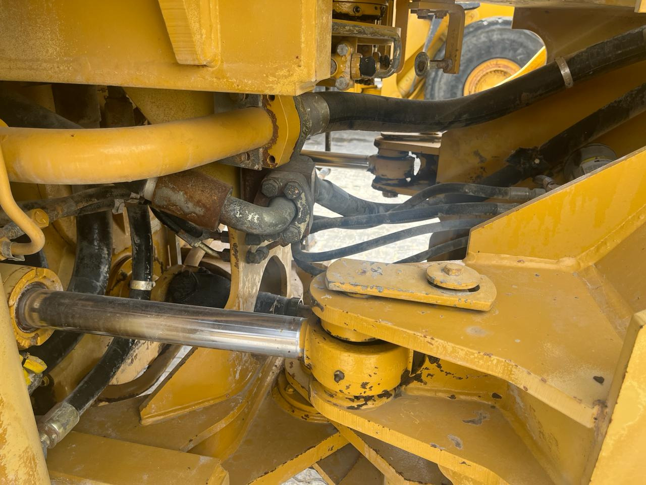 CATERPILLAR 966GII - Chargeuse sur pneus: photos 3 CATERPILLAR 966GII - Chargeuse sur pneus: photos 3