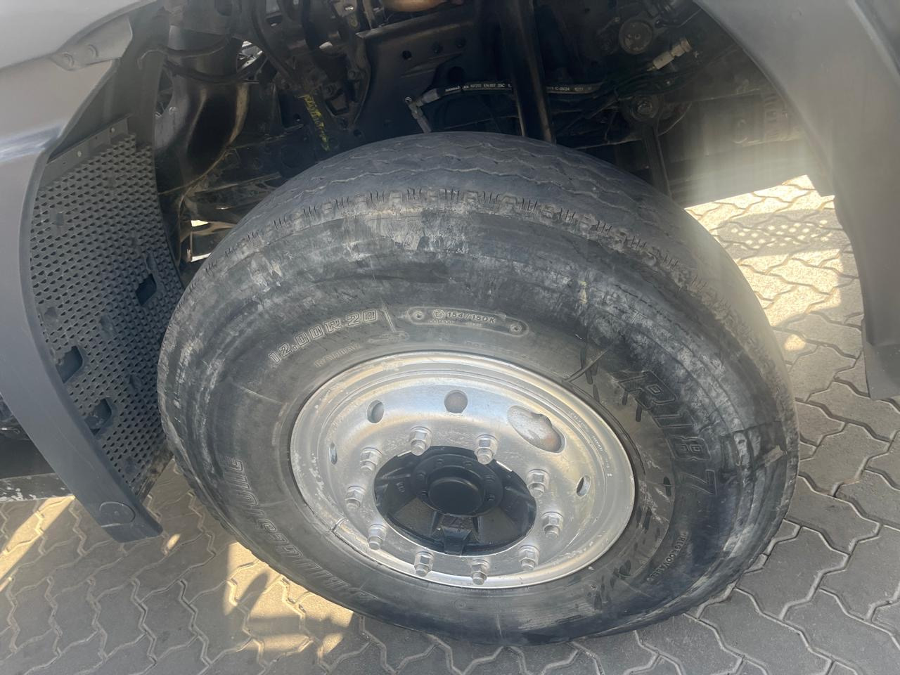 MERCEDES-BENZ 3332 - Tracteur routier: photos 5 MERCEDES-BENZ 3332 - Tracteur routier: photos 5