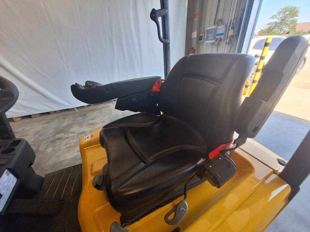 Yale ERP 20 VT - Chariot élévateur électrique: photos 5 Yale ERP 20 VT - Chariot élévateur électrique: photos 5