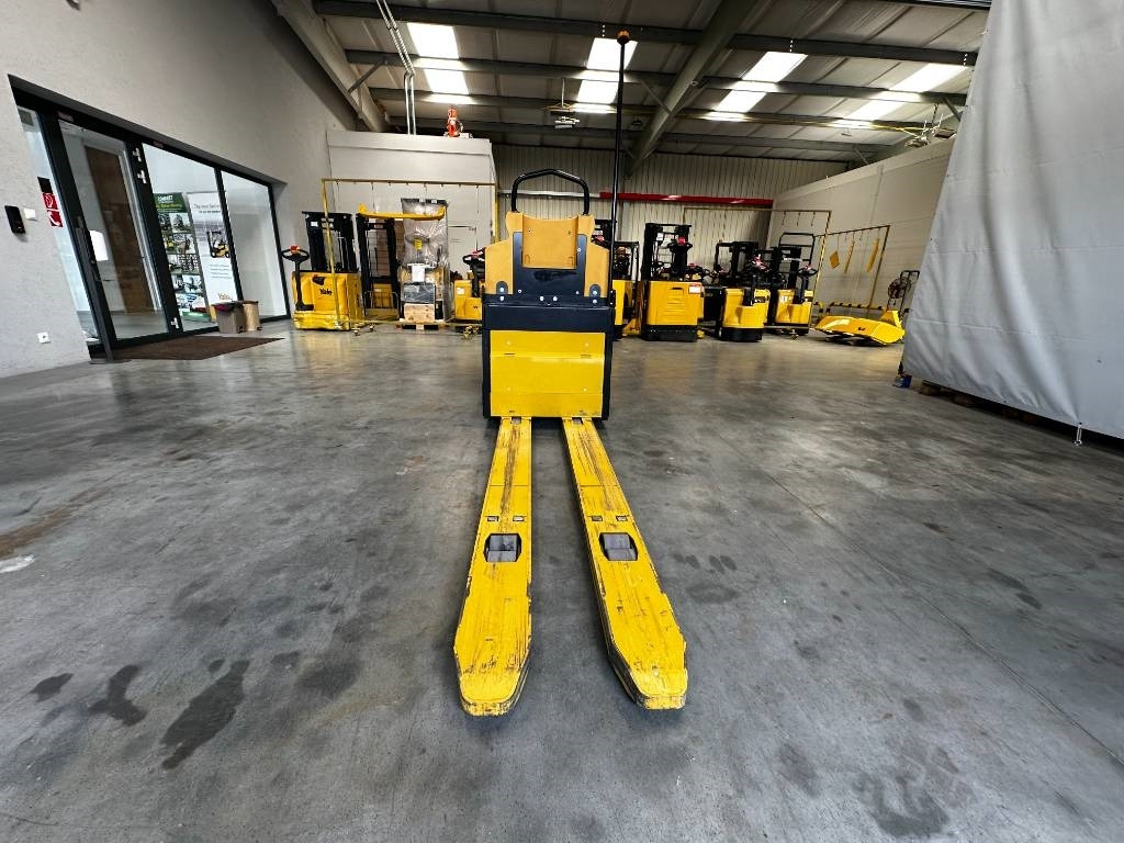 Yale MO25 - Préparateur de commandes: photos 3 Yale MO25 - Préparateur de commandes: photos 3