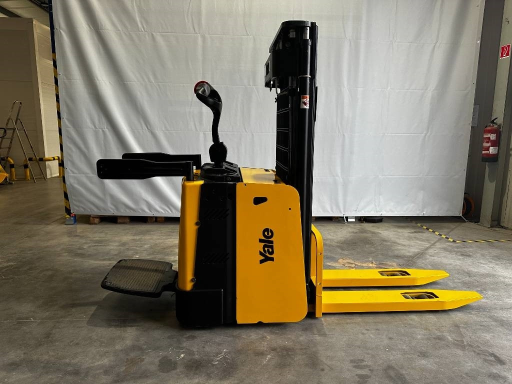 Yale MS12x - Gerbeur: photos 1 Yale MS12x - Gerbeur: photos 1