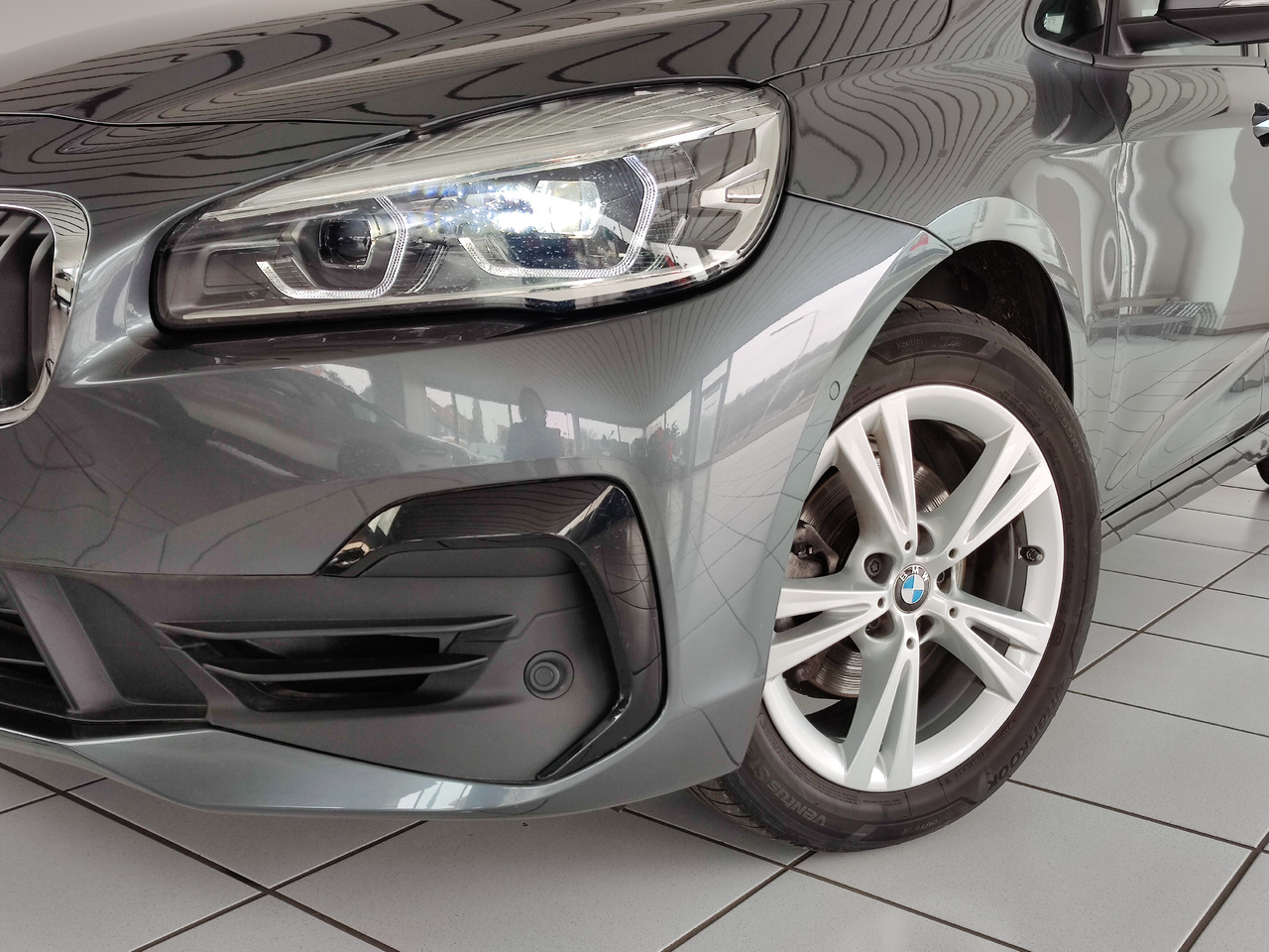 BMW 216 i Gran Tourer Advantage RTTI Navi Apple DAB PDC - Voiture break: photos 2 BMW 216 i Gran Tourer Advantage RTTI Navi Apple DAB PDC - Voiture break: photos 2