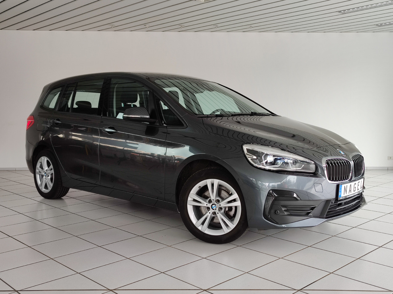 BMW 216 i Gran Tourer Advantage RTTI Navi Apple DAB PDC - Voiture break: photos 3 BMW 216 i Gran Tourer Advantage RTTI Navi Apple DAB PDC - Voiture break: photos 3