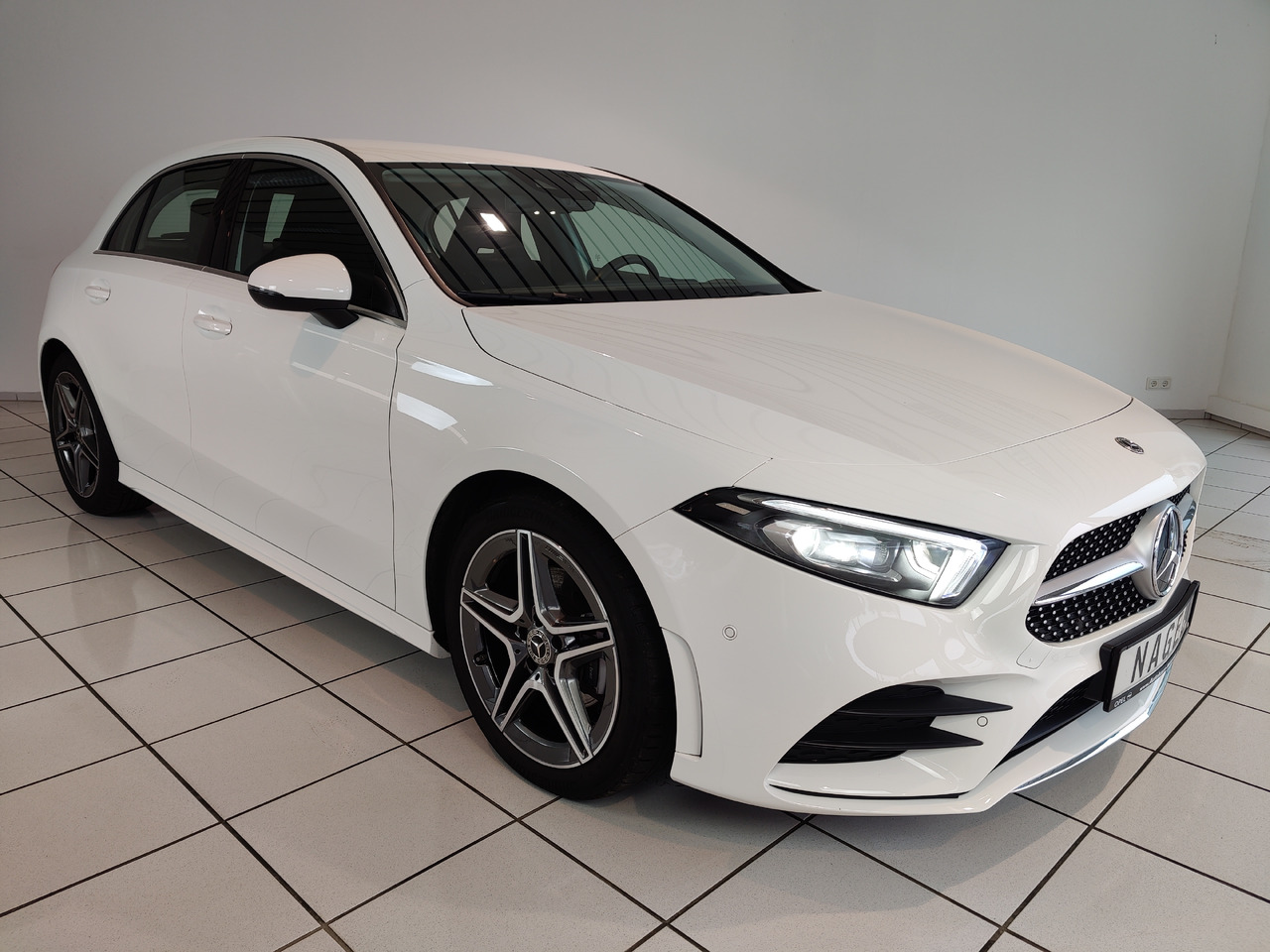 Mercedes-Benz A 200 7G-DCT AMG Line Kamera Navi LED SHZ - Berline: photos 2 Mercedes-Benz A 200 7G-DCT AMG Line Kamera Navi LED SHZ - Berline: photos 2