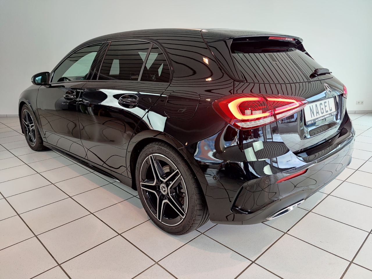 Mercedes-Benz A 220 d Navi LED Park RüKam AHK - Berline: photos 3 Mercedes-Benz A 220 d Navi LED Park RüKam AHK - Berline: photos 3