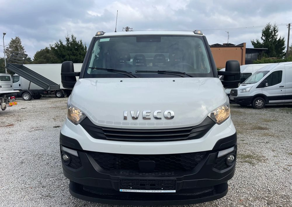 Iveco Daily 70C18 Hi-Matic Pomoc drogowa Holownik 2019r - Remorqueuse: photos 2 Iveco Daily 70C18 Hi-Matic Pomoc drogowa Holownik 2019r - Remorqueuse: photos 2