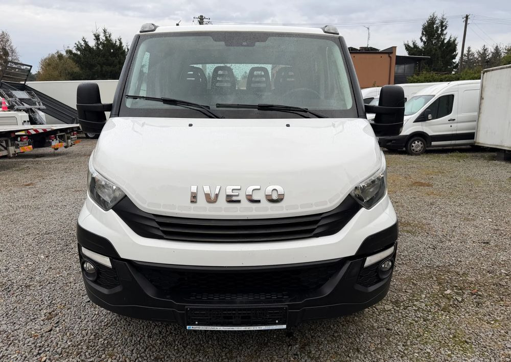 Iveco Daily 70C18 Pomoc drogowa Laweta 2017r Hi-Matic - Remorqueuse: photos 2 Iveco Daily 70C18 Pomoc drogowa Laweta 2017r Hi-Matic - Remorqueuse: photos 2