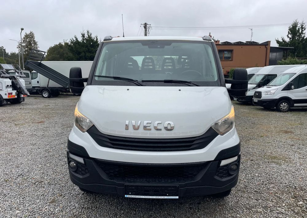 Iveco Daily 70C18 Pomoc drogowa Laweta 2017r - Remorqueuse: photos 2 Iveco Daily 70C18 Pomoc drogowa Laweta 2017r - Remorqueuse: photos 2