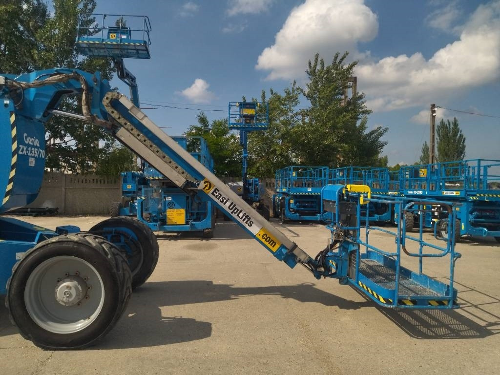 Genie ZX 135/70 - Nacelle articulée: photos 4 Genie ZX 135/70 - Nacelle articulée: photos 4