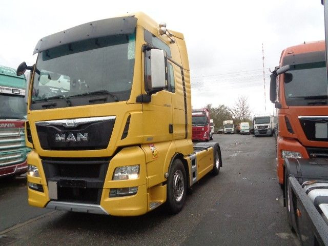MAN XXL 520, Retarder, deutsches Fahrzeug - Tracteur routier: photos 1 MAN XXL 520, Retarder, deutsches Fahrzeug - Tracteur routier: photos 1