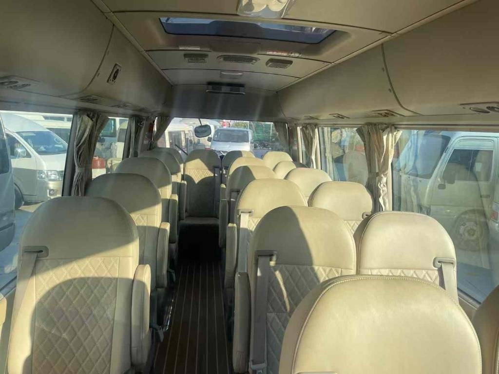 Toyota Coaster - Bus interurbain: photos 5 Toyota Coaster - Bus interurbain: photos 5