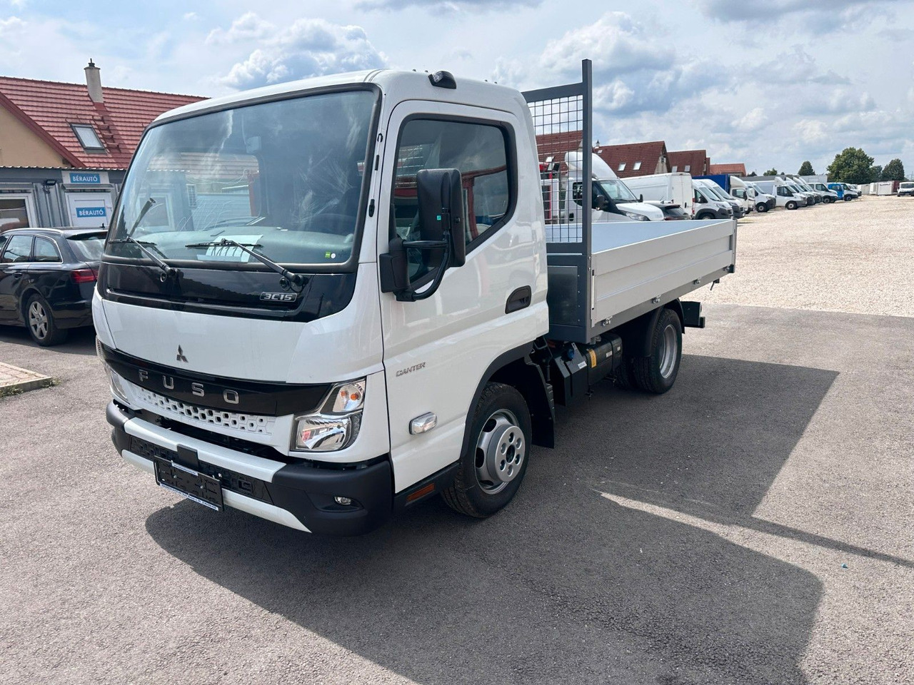 Mitsubishi Fuso Canter 3S13 Dreiseitenkipper - Utilitaire benne: photos 1 Mitsubishi Fuso Canter 3S13 Dreiseitenkipper - Utilitaire benne: photos 1
