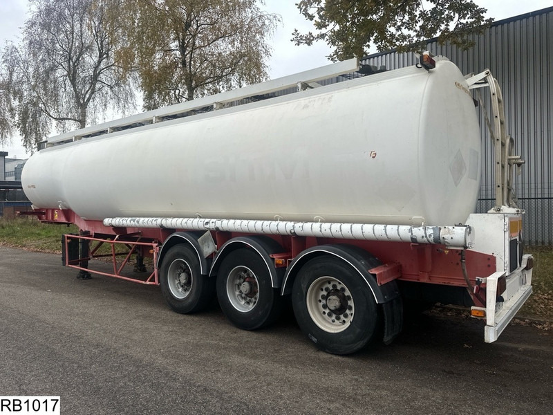 Fruehauf Fuel 39886 Liter, 7 Compartments - Semi-remorque citerne: photos 3 Fruehauf Fuel 39886 Liter, 7 Compartments - Semi-remorque citerne: photos 3