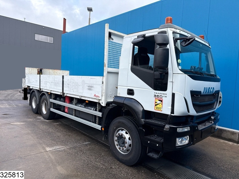 Iveco Trakker 360 6X4, EURO 6, Steel suspension - Camion plateau: photos 3 Iveco Trakker 360 6X4, EURO 6, Steel suspension - Camion plateau: photos 3