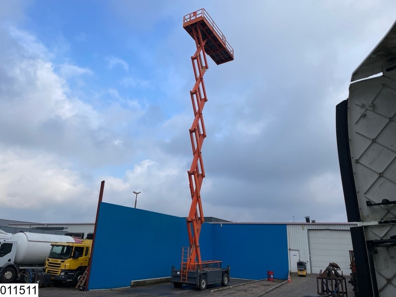 JLG 245-25 24.5M, 750KG, 4160h - Nacelle ciseaux: photos 5 JLG 245-25 24.5M, 750KG, 4160h - Nacelle ciseaux: photos 5
