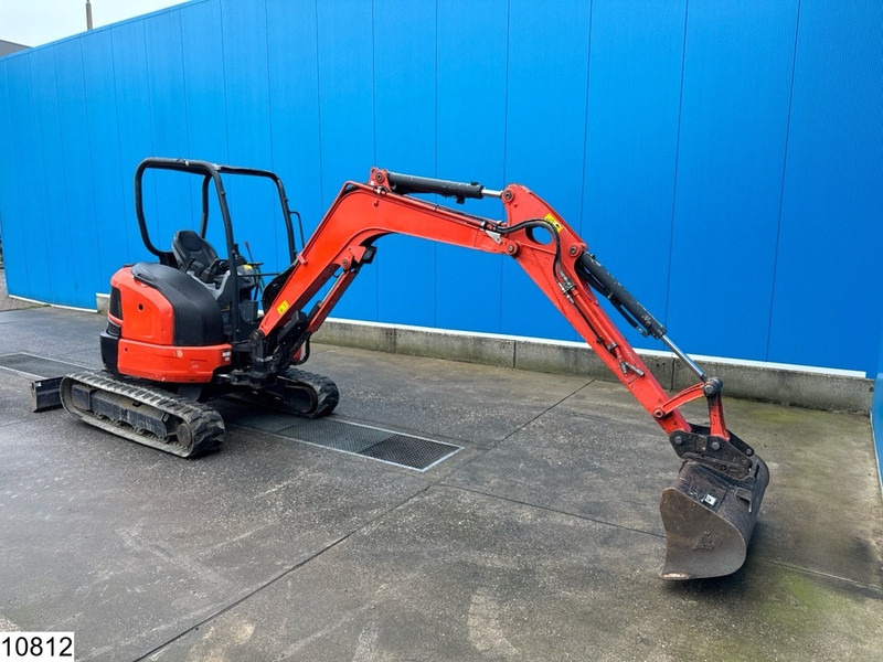 Kubota U 36 17,8 kW, 1.794 hours - Mini pelle: photos 3 Kubota U 36 17,8 kW, 1.794 hours - Mini pelle: photos 3