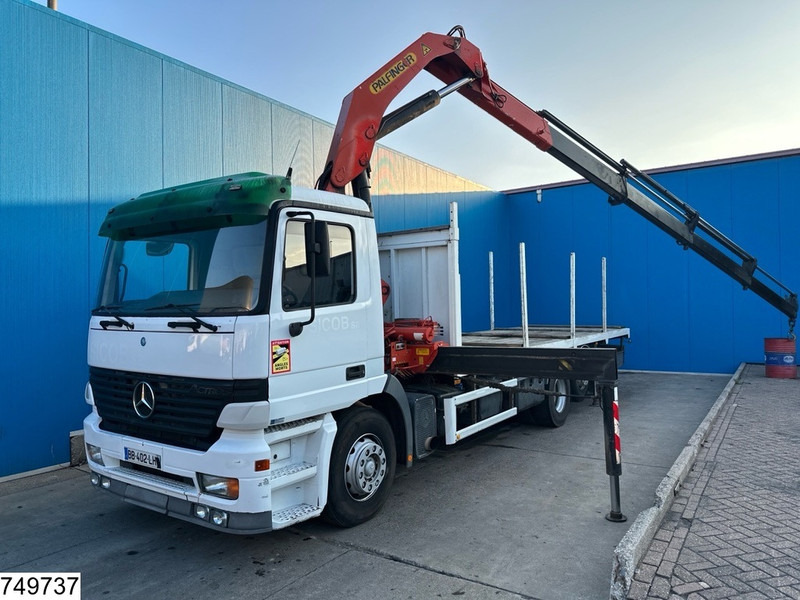 Mercedes-Benz Actros 2531 Palfinger PK23080, Remote - Camion plateau, Camion grue: photos 4 Mercedes-Benz Actros 2531 Palfinger PK23080, Remote - Camion plateau, Camion grue: photos 4