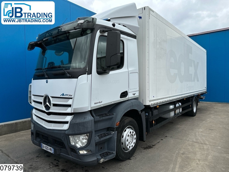 Mercedes-Benz Antos 1842 EURO 6, Dhollandia - Camion fourgon: photos 1 Mercedes-Benz Antos 1842 EURO 6, Dhollandia - Camion fourgon: photos 1