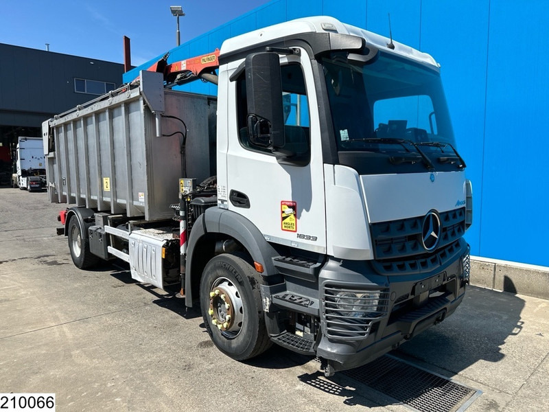 Mercedes-Benz Arocs 1833 EURO 6, Kipper, Palfinger - Camion benne, Camion grue: photos 3 Mercedes-Benz Arocs 1833 EURO 6, Kipper, Palfinger - Camion benne, Camion grue: photos 3