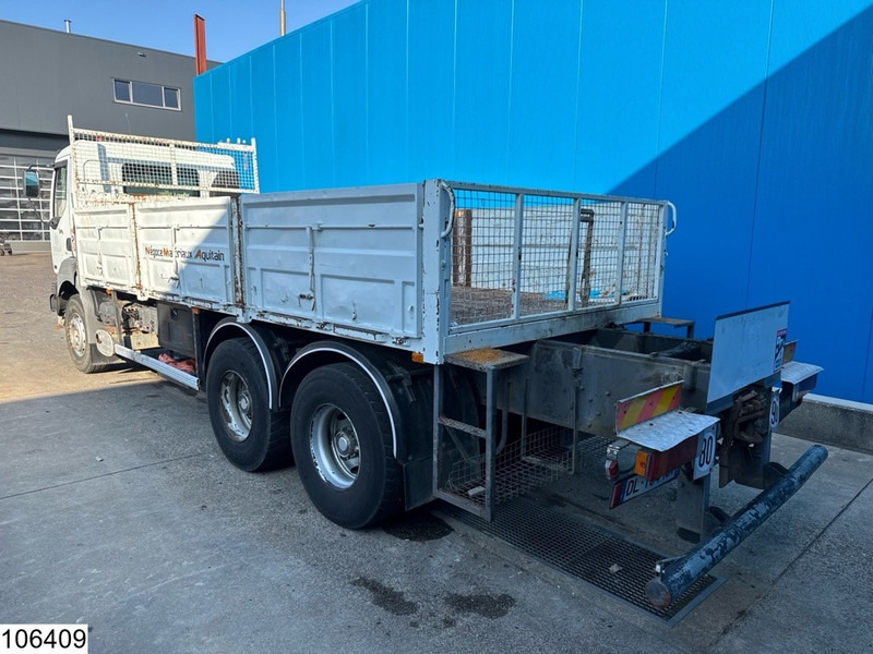 Renault Kerax 370 6x4, Manual, Steelsuspension - Camion plateau: photos 4 Renault Kerax 370 6x4, Manual, Steelsuspension - Camion plateau: photos 4