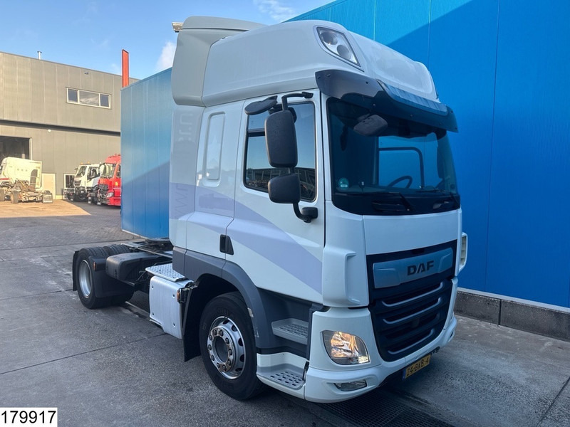 DAF CF 410 EURO 6 - Tracteur routier: photos 3 DAF CF 410 EURO 6 - Tracteur routier: photos 3
