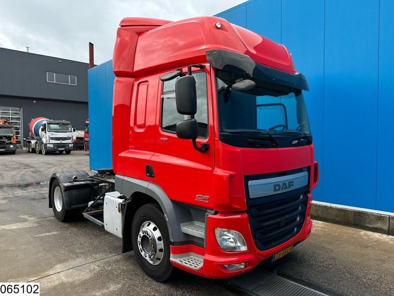 DAF CF 440 EURO 6, ADR, PTO - Tracteur routier: photos 3 DAF CF 440 EURO 6, ADR, PTO - Tracteur routier: photos 3